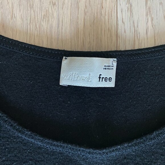 Aritzia T-Shirt Dress - Picture 3 of 3